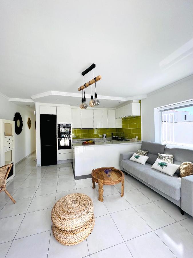Luxury Penthouse With Breathtaking Views And Huge Private Terraces Appartement Puerto de Santiago  Buitenkant foto