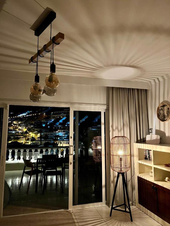Luxury Penthouse With Breathtaking Views And Huge Private Terraces Appartement Puerto de Santiago  Buitenkant foto