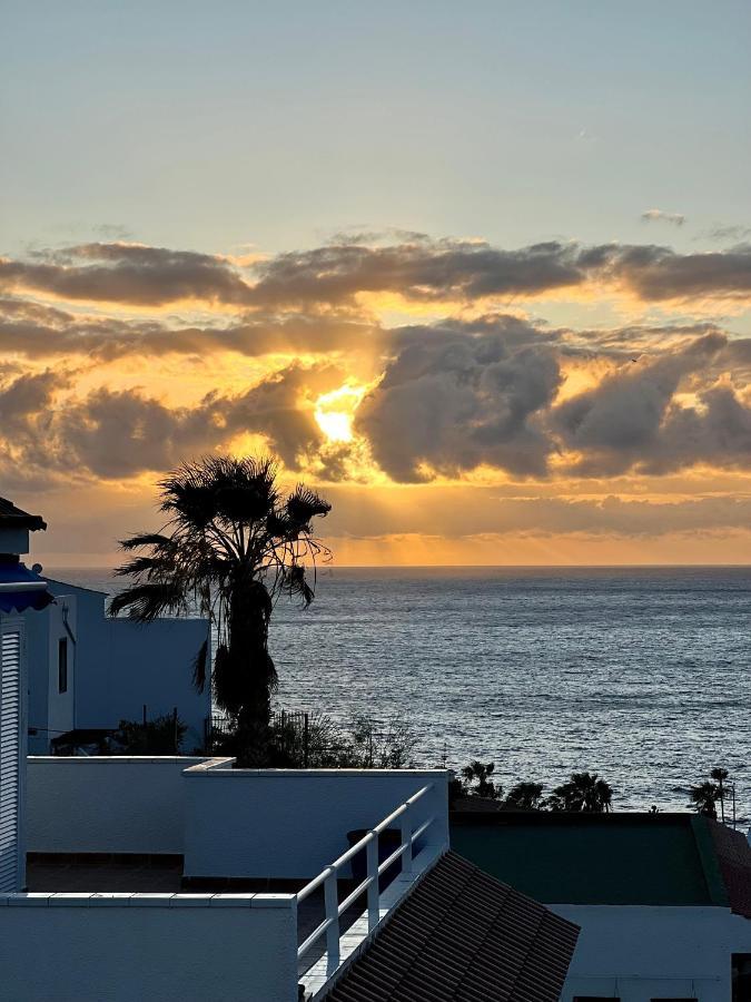 Luxury Penthouse With Breathtaking Views And Huge Private Terraces Appartement Puerto de Santiago  Buitenkant foto